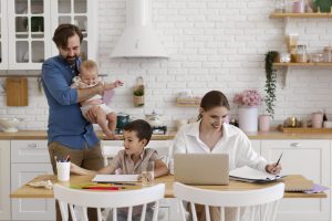 Work-Life Balance Tips for Busy Parents: Navigating Career and Family  Demands